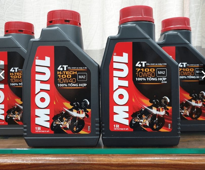 Thay nhớt xe máy bao nhiêu tiền và bao lâu nên thay? 2 Motul 7100 4T