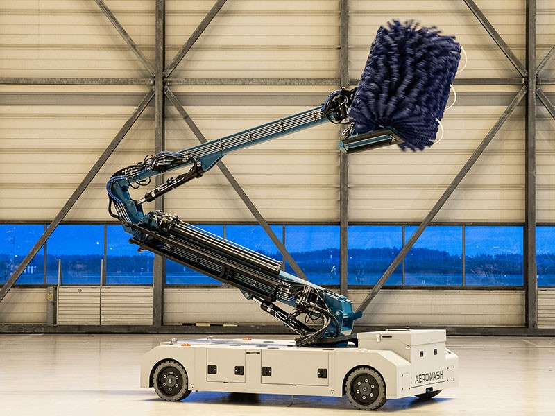 Aerowash: nhà sản xuất robot rửa máy bay tại Thụy Điển 7 robot rửa máy bay của aerowash