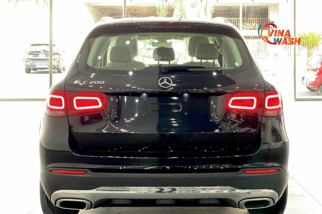 Mercedes GLC 200: Giá lăn bánh & đánh giá thông số kỹ thuật xe (7/2023) 4 đuôi xe Mec GLC 200