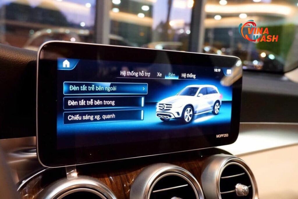 Mercedes GLC 200: Giá lăn bánh & đánh giá thông số kỹ thuật xe (7/2023) 6 màn hình xe Mercedes GLC 200