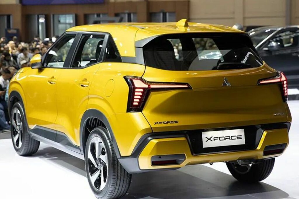 Mitsubishi Xforce 2024: Giá xe lăn bánh & review thông số kỹ thuật (04/2024) 6 Đuôi xe Mitsubishi Xforce 2023 mang phong cách quen thuộc